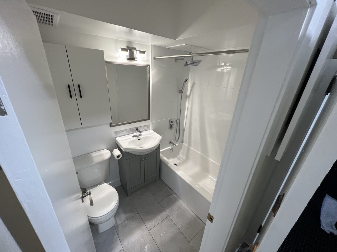 989 West 20th Avenue - Photo 6 of 6