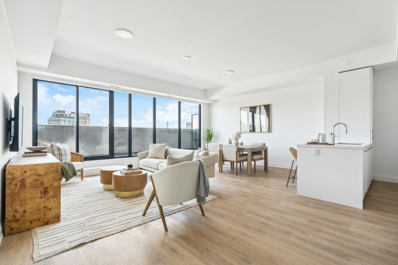 36 Brentcliffe Luxury Rentals - Photo 3 of 16