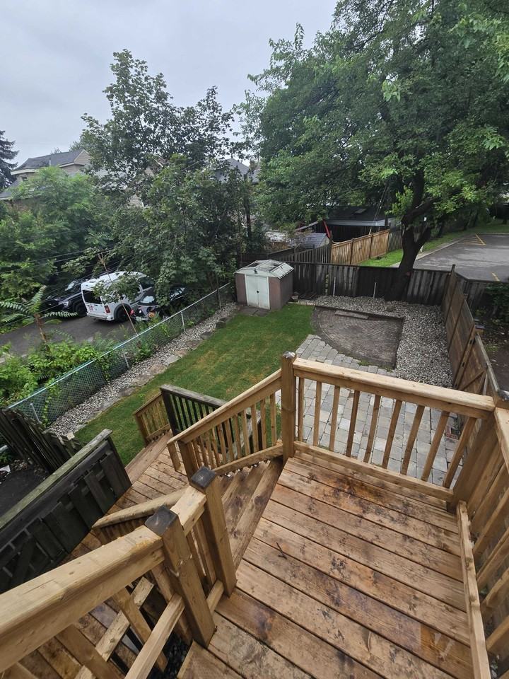 1047 Main Street East, Hamilton, Ontario, Canada, L8M 1N5 - Photo 4 of 27