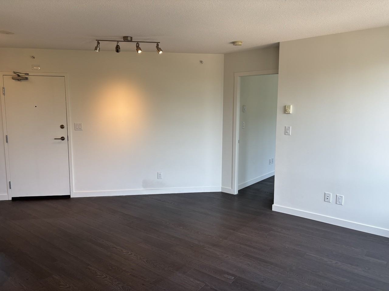 5470 Ormidale St - Photo 2 of 17