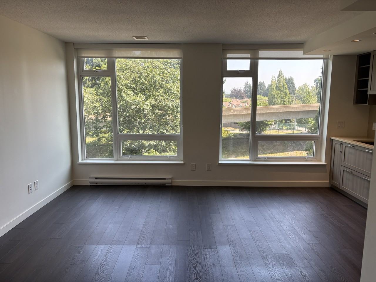 5470 Ormidale St - Photo 3 of 17