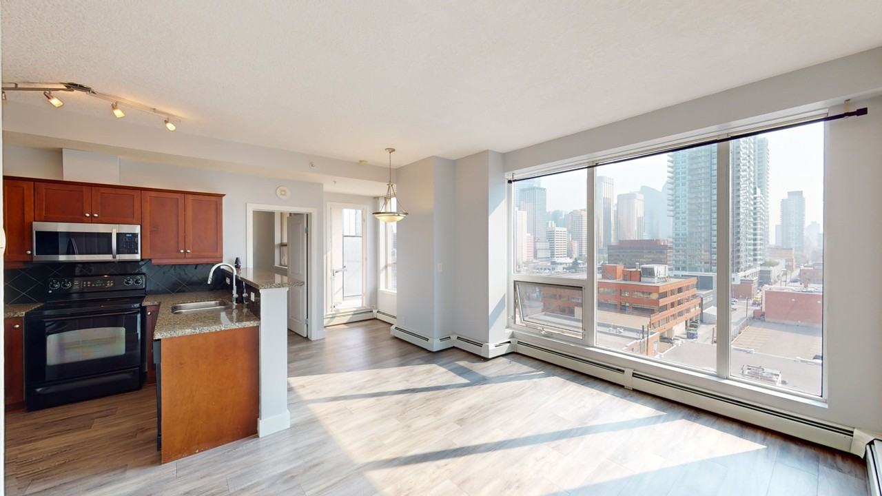 812, 1053 10 Street SW - Photo 2 of 15