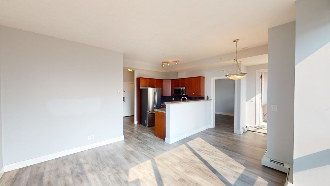 812, 1053 10 Street SW - Photo 3 of 15
