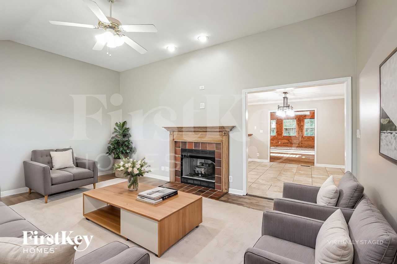 1362 Archer Pl - Photo 4 of 19