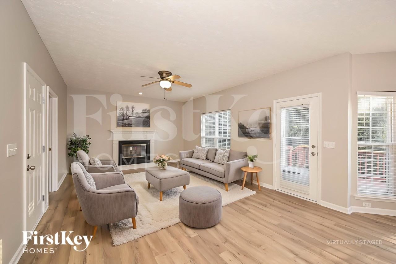 5672 Deer Valley Trl - Photo 3 of 19