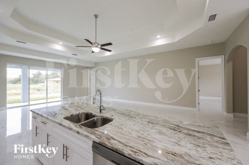 2811 45th St Sw - Photo 7 of 15