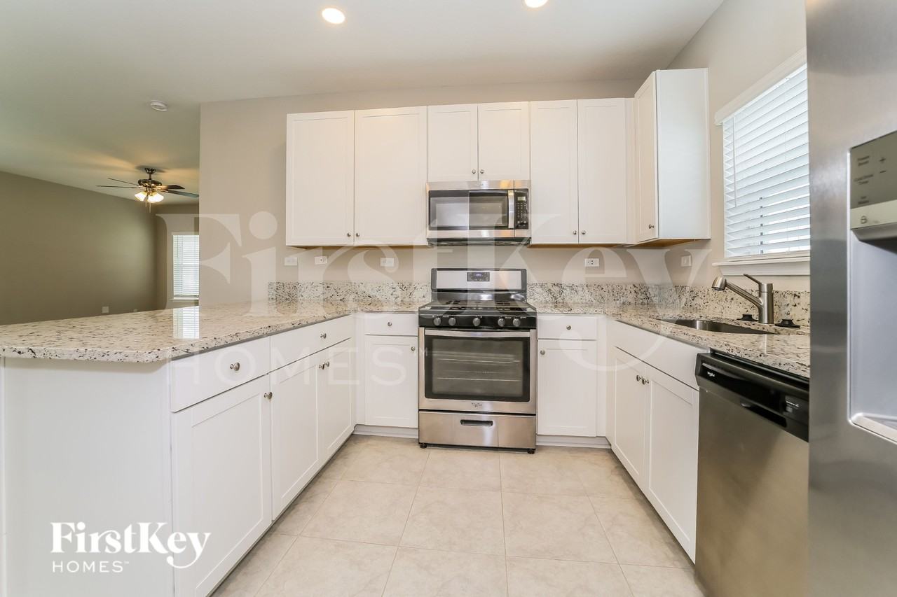 75384 Fox Cross Ave - Photo 4 of 15
