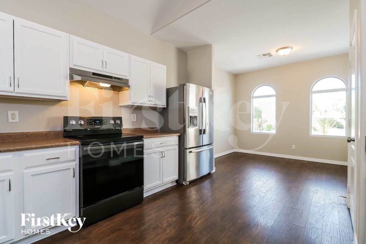24853 W Rosita Ave - Photo 6 of 15