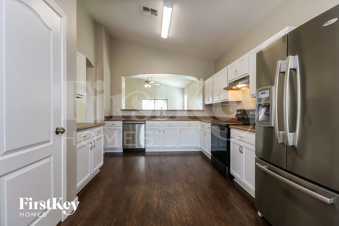 24853 W Rosita Ave - Photo 7 of 15