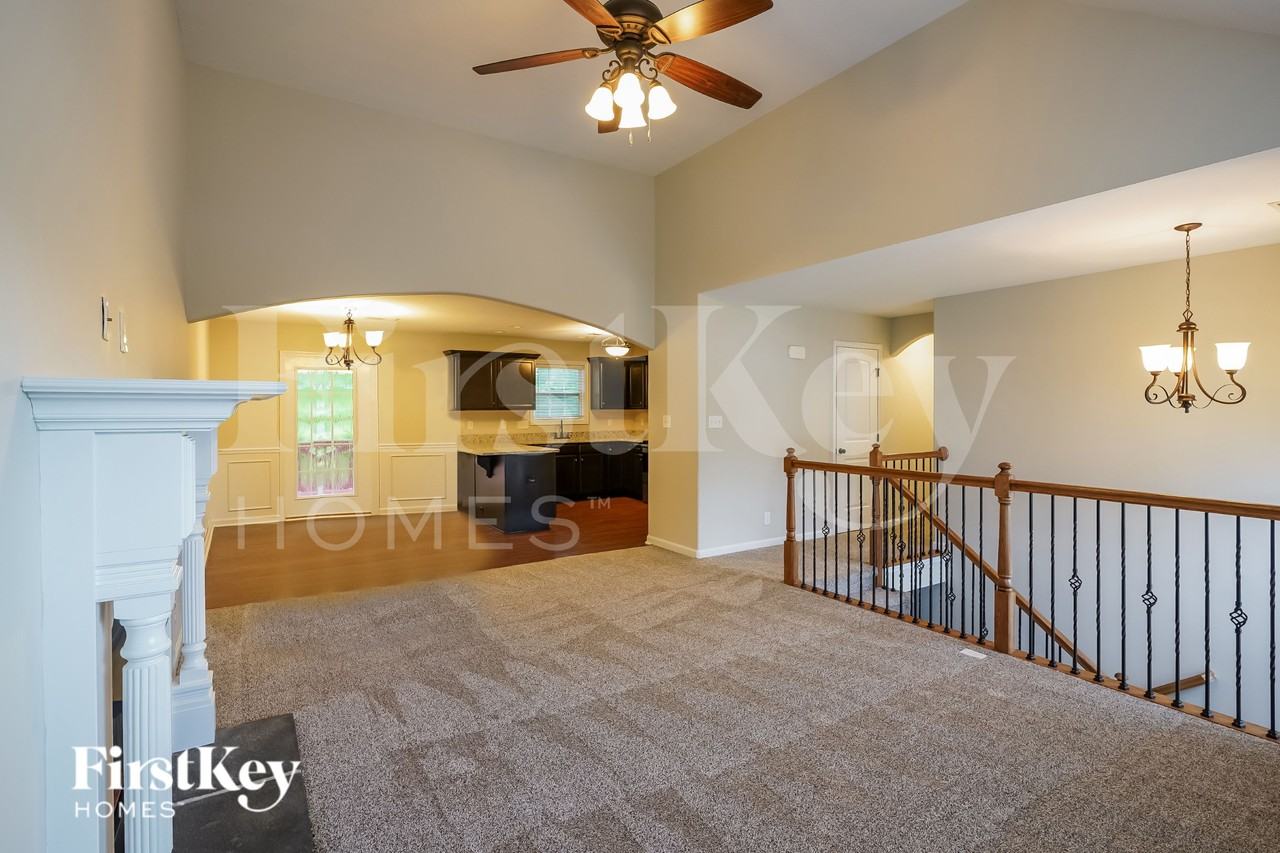 1305 Marcy Ct - Photo 2 of 15