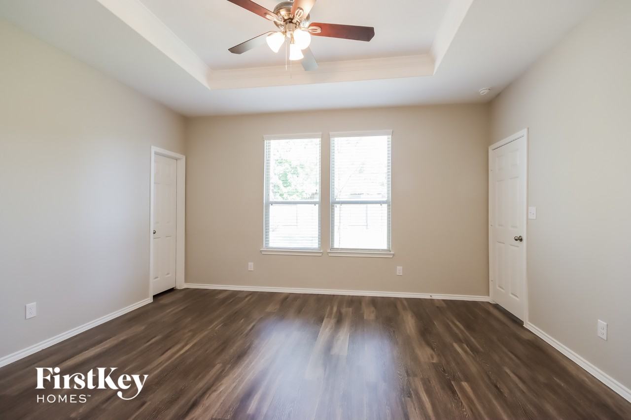 2092 Lost Timbers Dr - Photo 6 of 15