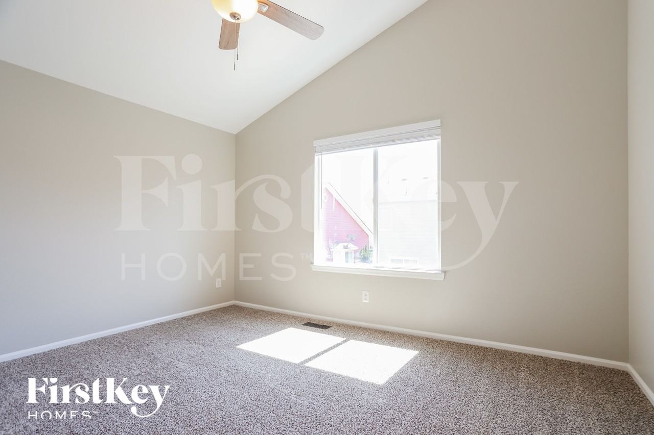 15440 March Pl - Photo 7 of 15