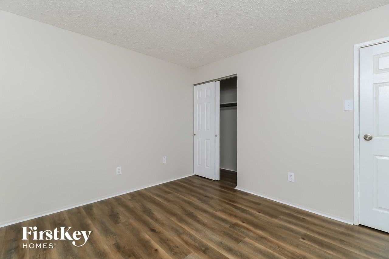2705 Peachwood Trl - Photo 7 of 15