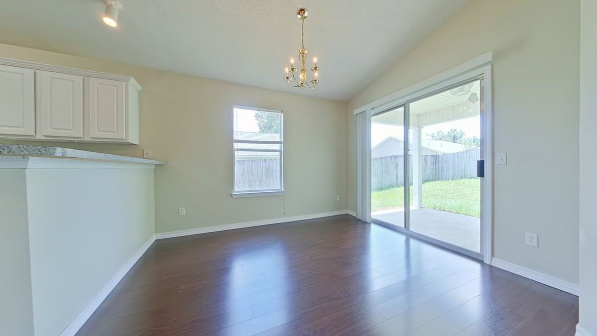 286 Limestone Cir - Photo 4 of 13