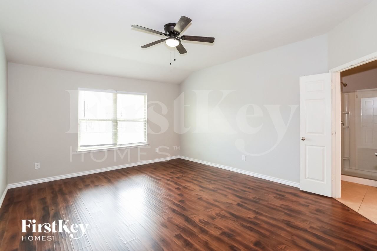 1417 Villa Paloma Blvd - Photo 7 of 17