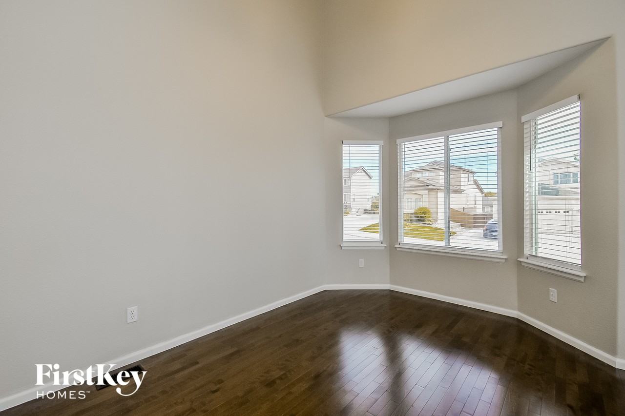 8308 Brook Valley Dr - Photo 5 of 15