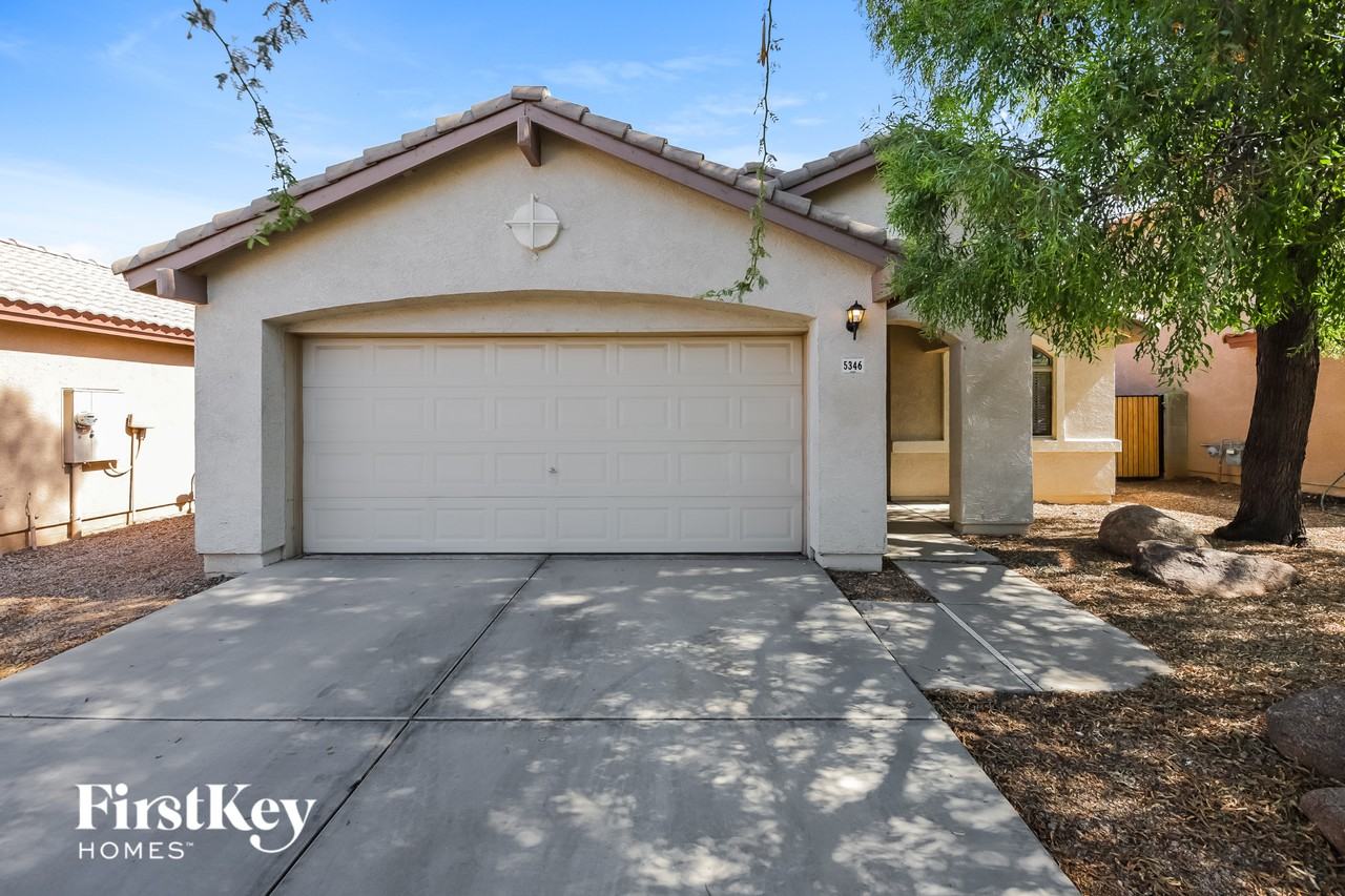 5346 W Jessica Ln