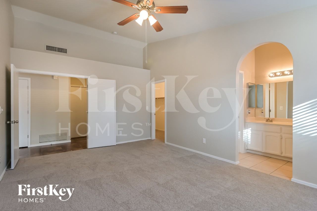 9550 E Caldwell Dr - Photo 7 of 15