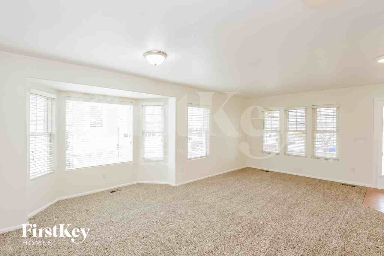 3011 S Jericho Way - Photo 3 of 15