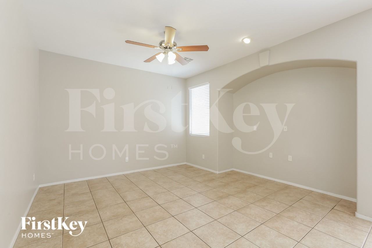 8227 Shallow River Ct - Photo 3 of 16