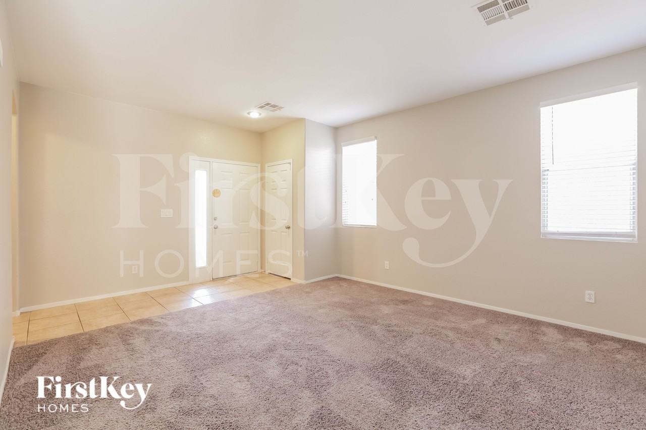8227 Shallow River Ct - Photo 7 of 16