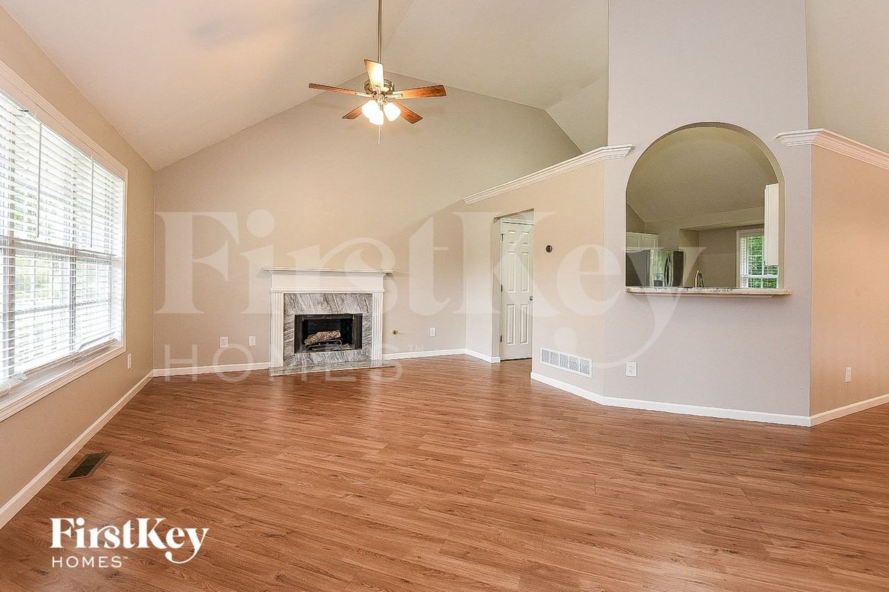 6258 Autumn View Rdg Nw - Photo 3 of 15
