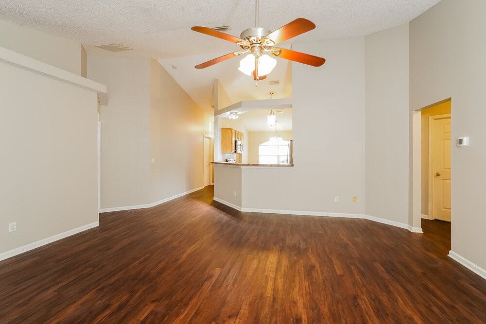 3095 Seth Dr - Photo 6 of 16