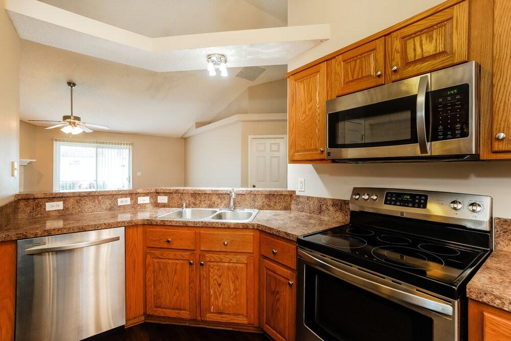 3095 Seth Dr - Photo 7 of 16