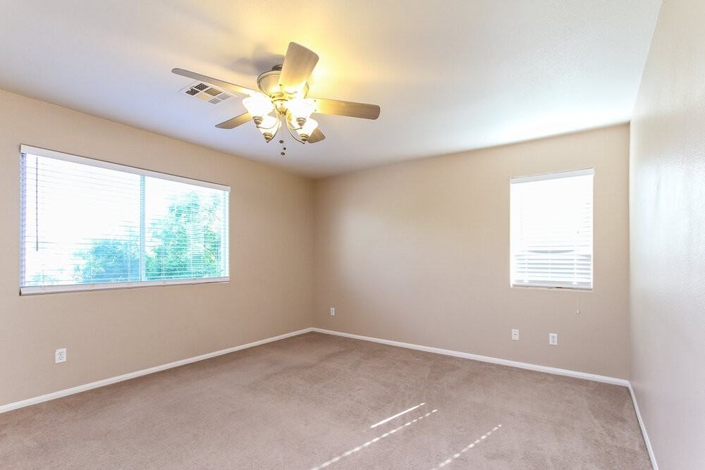 2422 Predera Ave - Photo 5 of 14