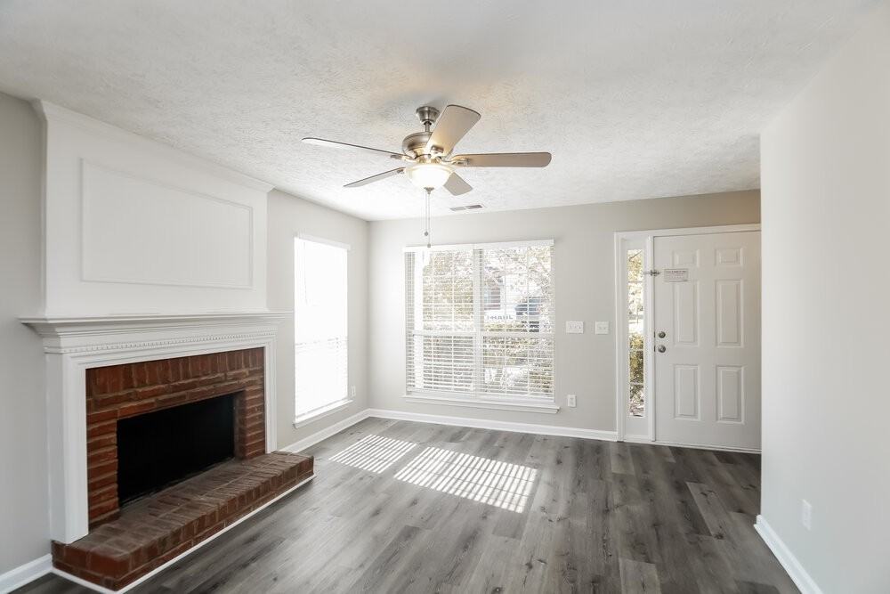 7205 Bridgeport Ct - Photo 4 of 17