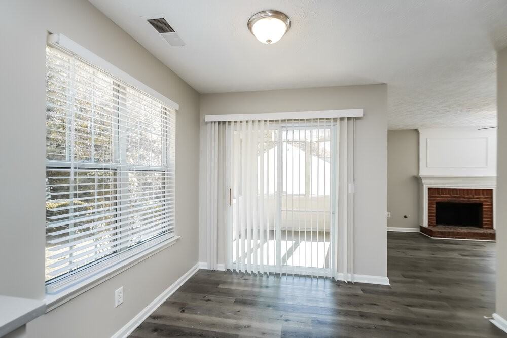 7205 Bridgeport Ct - Photo 5 of 17