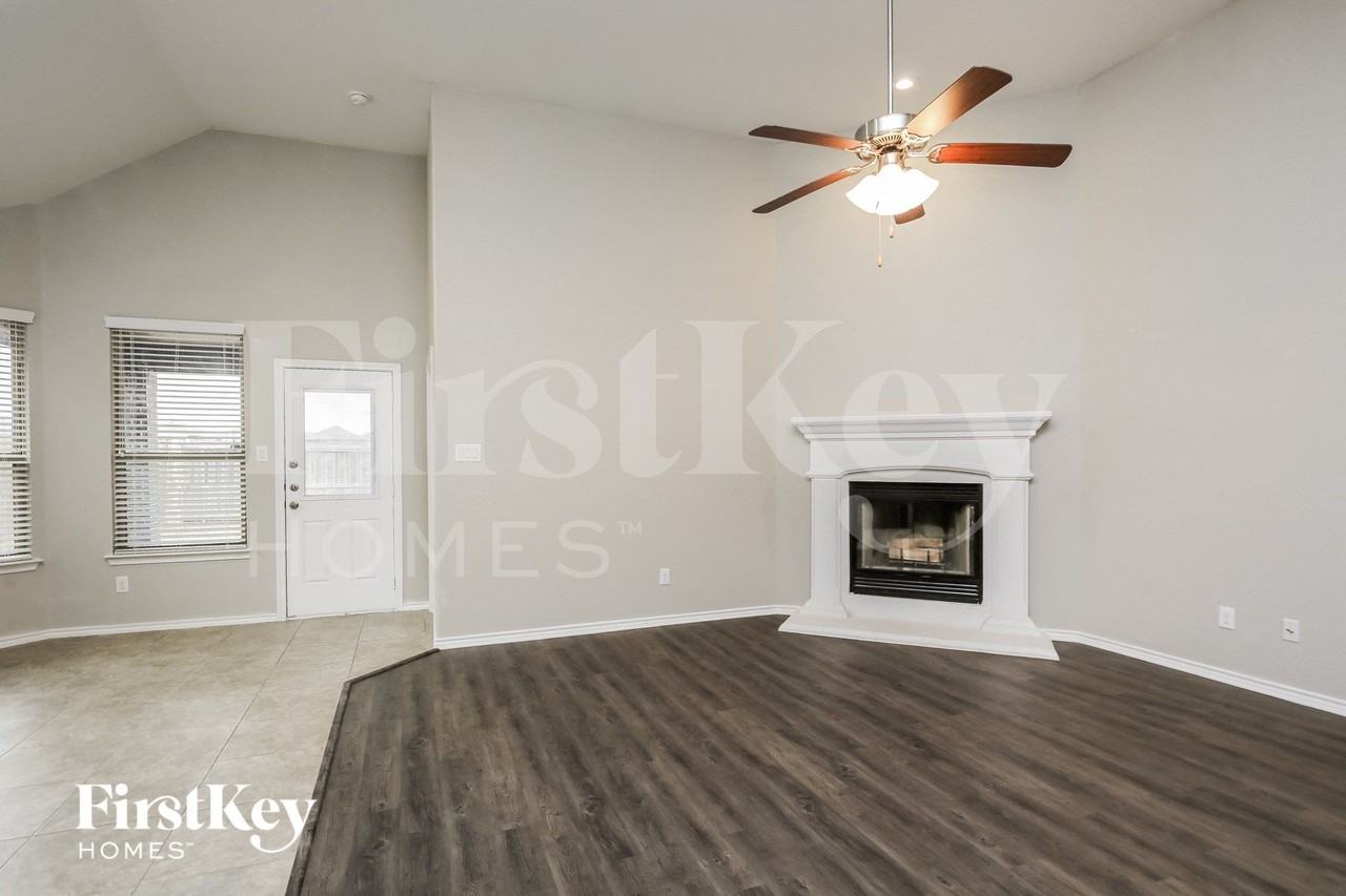 11448 Starlight Ranch Trl - Photo 2 of 15