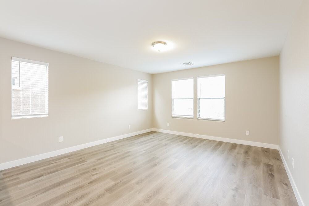 7333 Caballo Range Ave - Photo 4 of 17