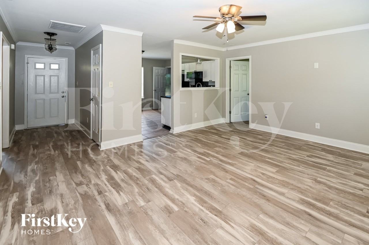 4190 Ivydale Ave Sw - Photo 6 of 15