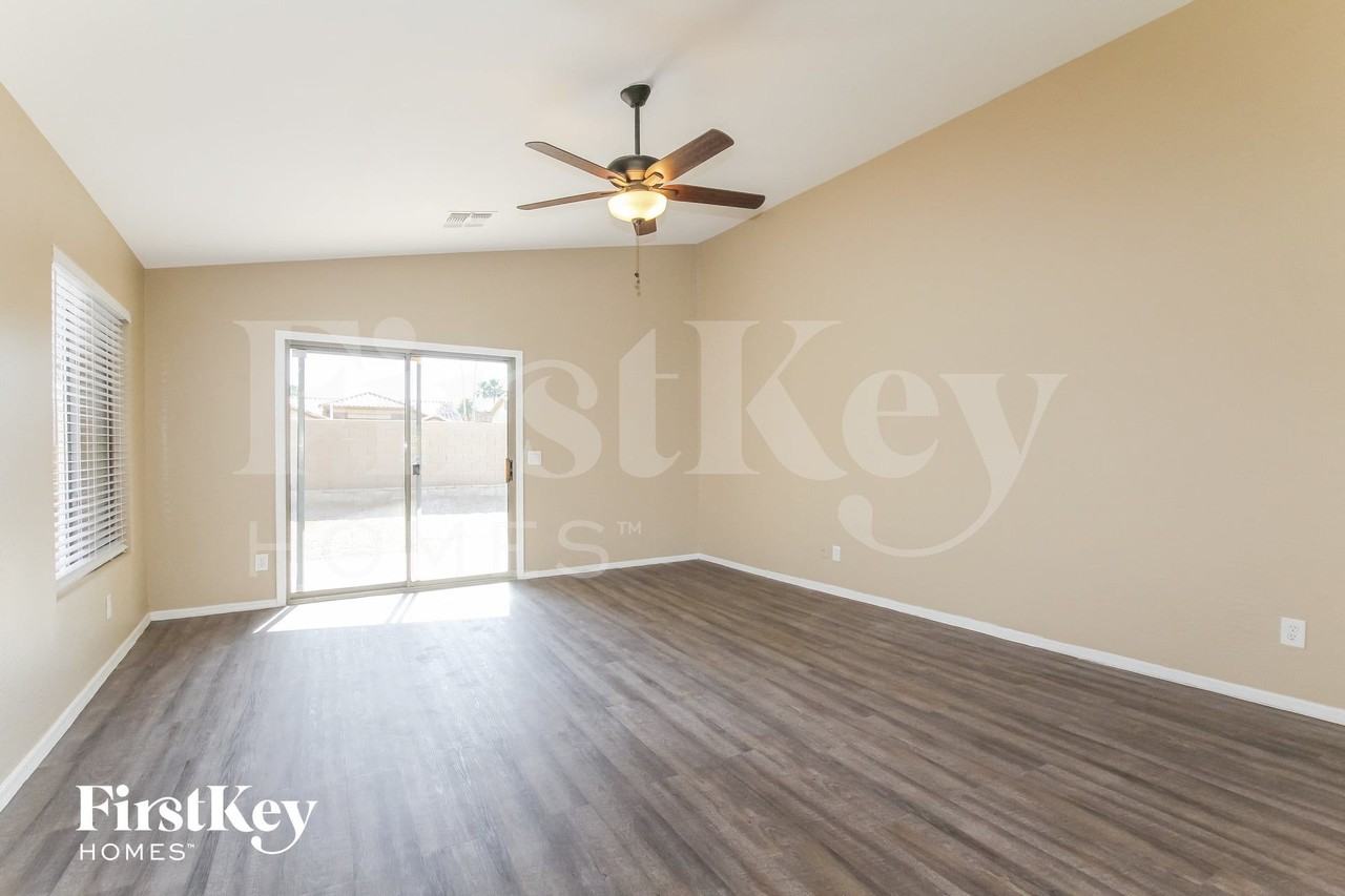 14133 W Two Guns Trl - Photo 3 of 15