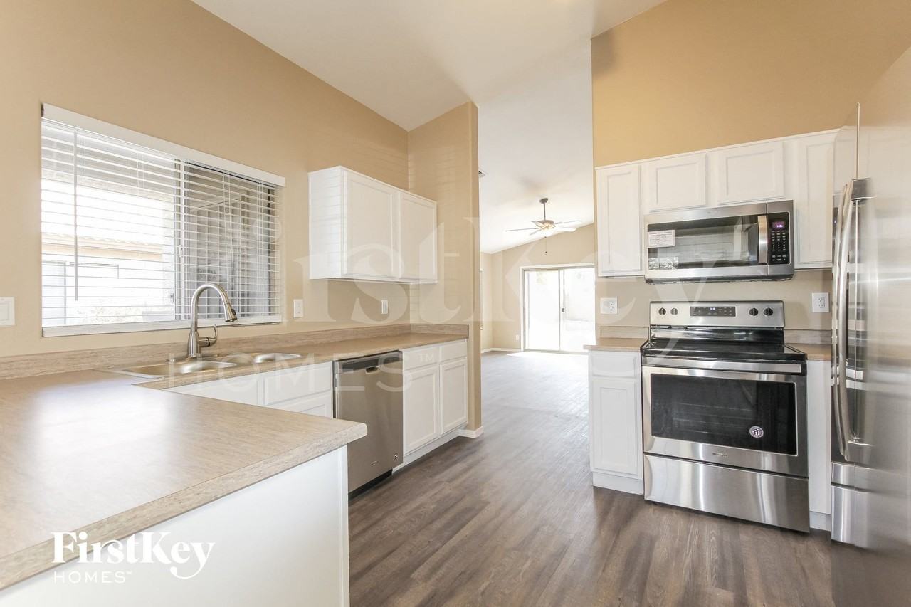 14133 W Two Guns Trl - Photo 6 of 15