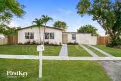 9880 Martinique Dr - Photo 1 of 1
