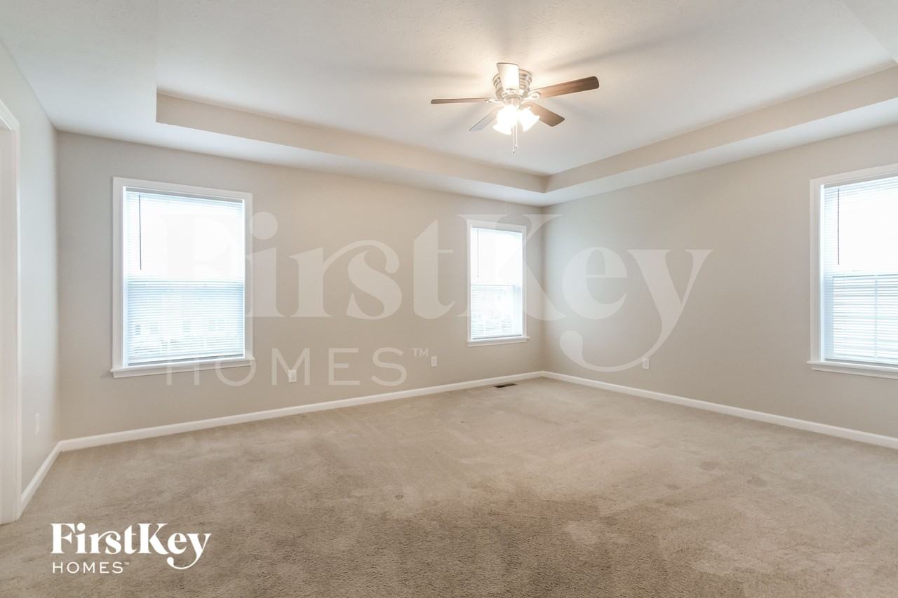 5776 Bluff View Ln - Photo 6 of 15