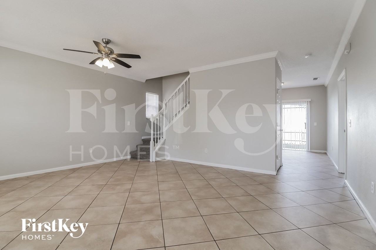 5156 Aventura Blvd - Photo 2 of 14