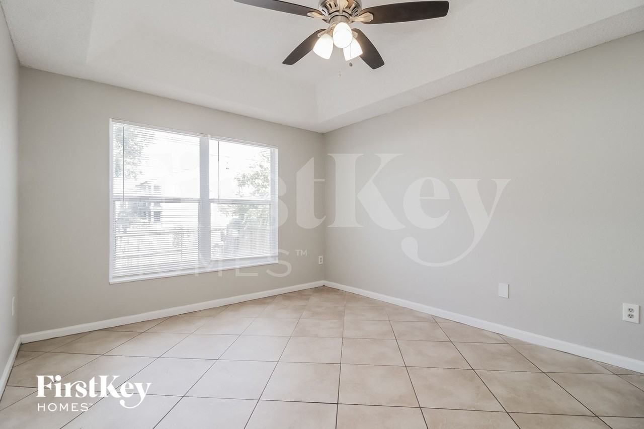 5156 Aventura Blvd - Photo 6 of 14
