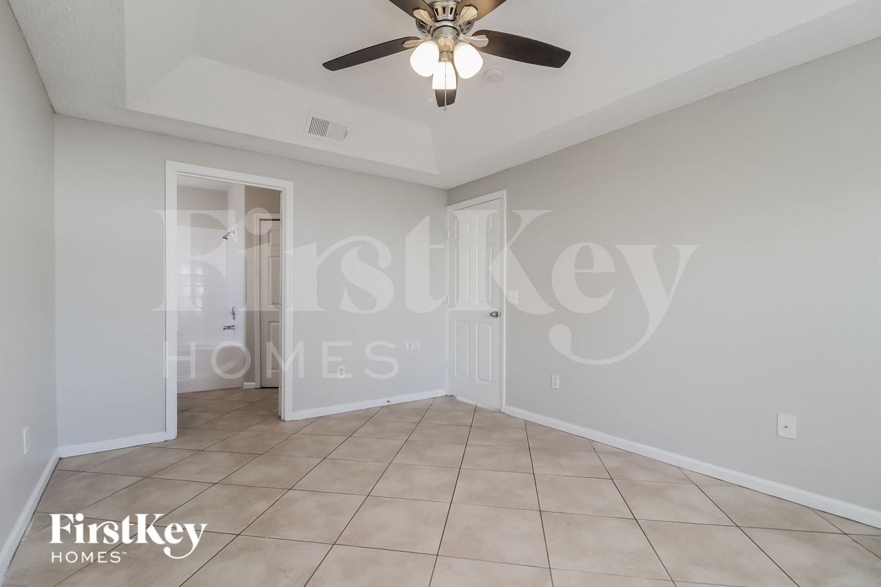 5156 Aventura Blvd - Photo 7 of 14
