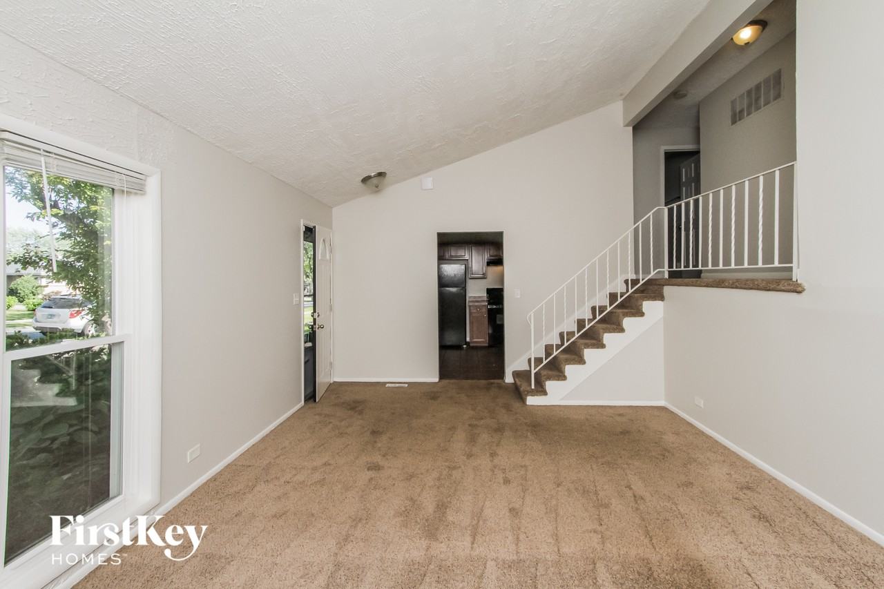 46 N Highview Ave - Photo 4 of 15