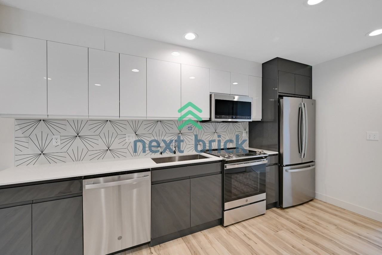 1826 26th Ave #D - Photo 4 of 23