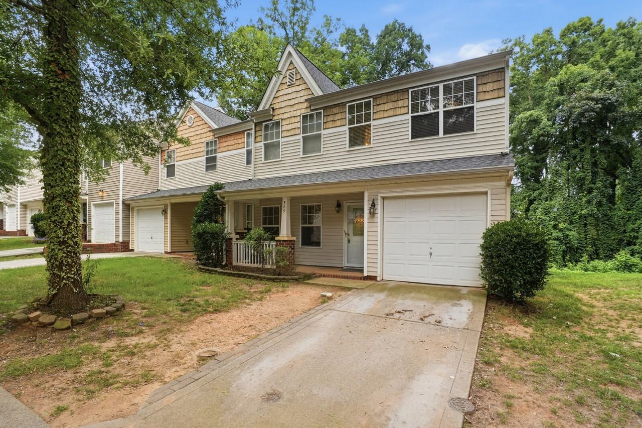 345 Doughton Ln - Photo 4 of 31