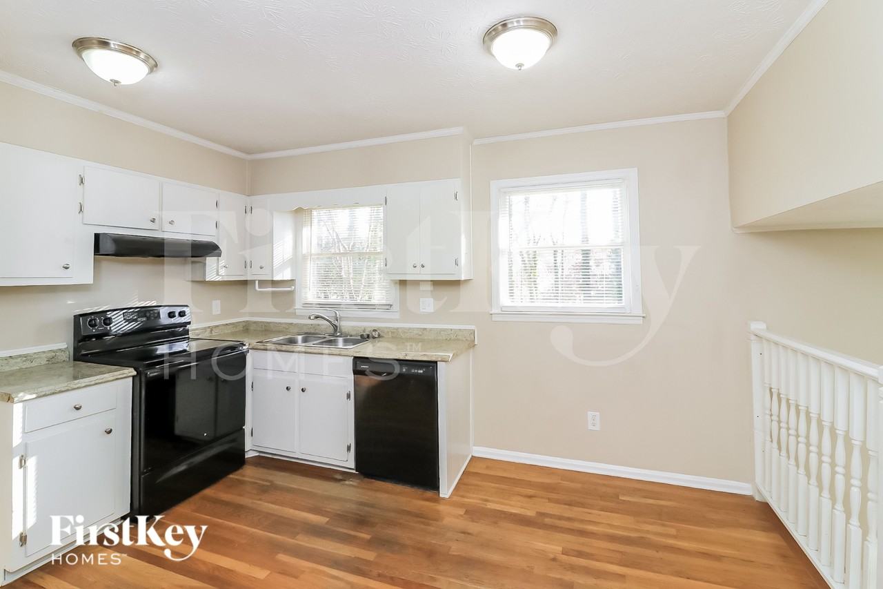 3862 Herren Dr Sw - Photo 6 of 15