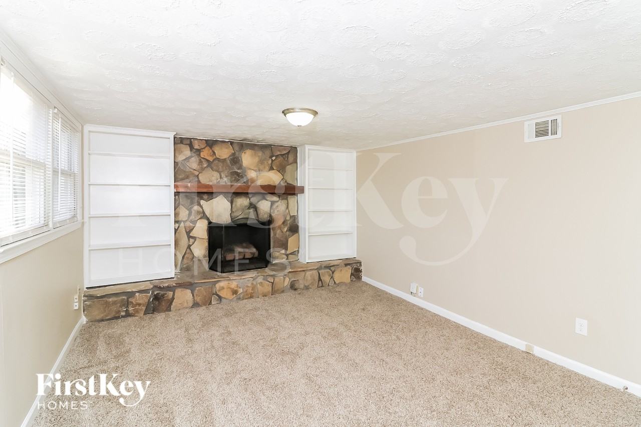 3862 Herren Dr Sw - Photo 7 of 15