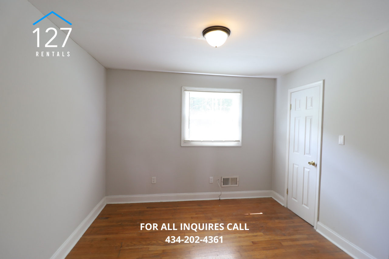 4614 Fairmont Ave - Photo 2 of 9