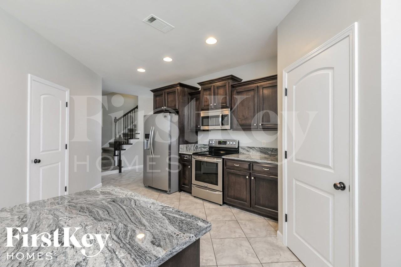 3591 Grand Central Ave - Photo 6 of 15