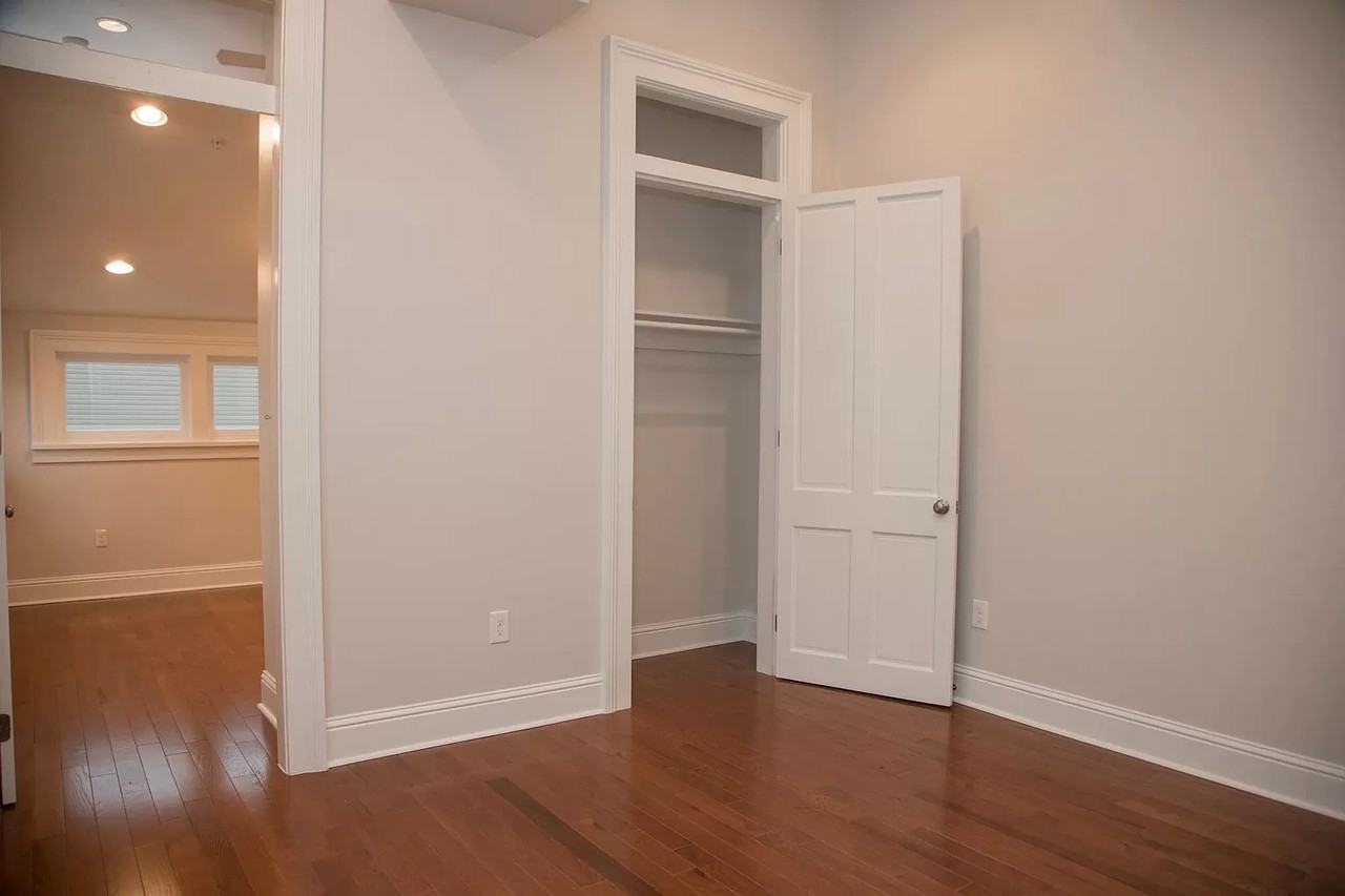 403 S Lopez St - Photo 7 of 17