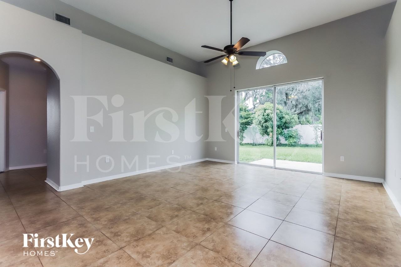 2751 Berkford Cir - Photo 5 of 16